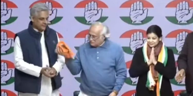 তৃণমূল ছেড়ে ফের কংগ্রেসে ফিরলেন মৌসম বেনজির নূর