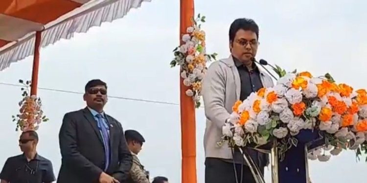 “বিজেপিকে জিততেই হবে, নইলে তৃণমূল বাংলাকে রোহিঙ্গা প্রদেশে পরিণত করে দেবে” : বললেন ত্রিপুরার প্রাক্তন মুখ্যমন্ত্রী বিপ্লব দেব 