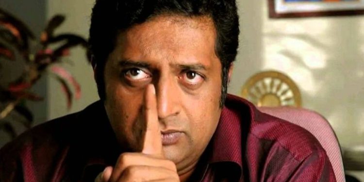 চলচ্চিত্র উৎসবে ‘ফিলিস্তিনি’ ছবি নিষিদ্ধ করায় প্রচন্ড ক্ষুব্ধ বামপন্থী অভিনেতা প্রকাশ রাজ