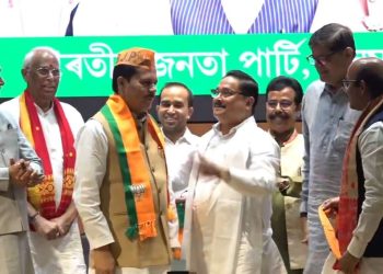 বিজেপিতে যোগ দিলেন আসাম কংগ্রেসের প্রাক্তন সভাপতি ভূপেন বোরা 
