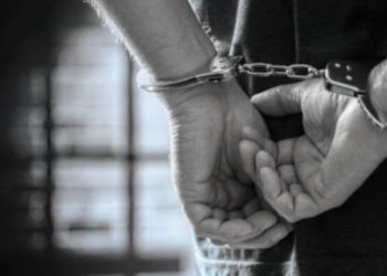 পাকিস্তানে ওটিপি পাচারের অভিযোগে গ্রেপ্তার মুর্শিদাবাদের যুবক ; ধৃত সুমন শেখের মায়ের কথায় : “আমার ছেলে কোনো অন্যায় করেনি” 