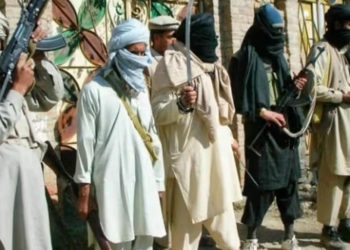 চাঁদাবাজি নিয়ে বিরোধের জের ভীষণ সংঘর্ষে জড়াল ২ সন্ত্রাসী গোষ্ঠী টিটিপি ও আইএস(কে) ; শীর্ষ আইসিস কমান্ডার হামজাসহ খতম আরও অনেক সন্ত্রাসী খতম আরও অনেক সন্ত্রাসী 