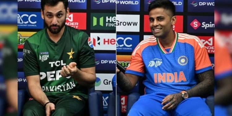 বাংলাদেশকে “বুড়ো আঙুল” দেখিয়ে ভারতের বিরুদ্ধে ম্যাচে নামার জন্য দলকে নির্দেশ দিল পাকিস্তান সরকার 