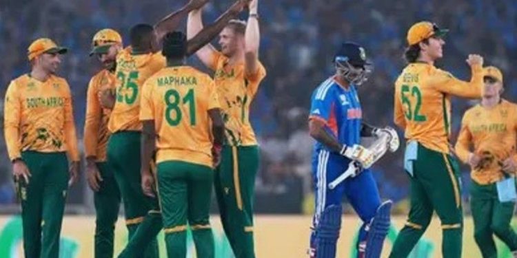 দক্ষিণ আফ্রিকার কাছে ৭৬ রানে হেরে গেল ভারত 