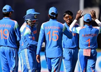 অনূর্ধ্ব-১৯ বিশ্বকাপ : সেমি ফাইনালে ভারতের দুর্দান্ত জয়, ৬ ফেব্রুয়ারী ফাইনালে ইংল্যান্ডের মুখোমুখি হবে ভারত