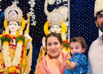 অযোধ্যার রাম মন্দিরে সস্ত্রীক বিশেষ পূজা করলেন প্রাক্তন ক্রিকেটর জহির খান 