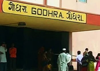 গরুর মাংস বিক্রির দায়ে দোষী সাব্যস্ত পিতা-পুত্র মেহবুব এবং ফারহানকে ১০ বছর করে কারাদণ্ড দিল গুজরাটের আদালত