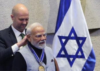 ইসরায়েল সফরে “নেসেট পদক”  প্রাপ্ত প্রথম ব্যক্তিত্ব হলেন প্রধানমন্ত্রী নরেন্দ্র মোদী