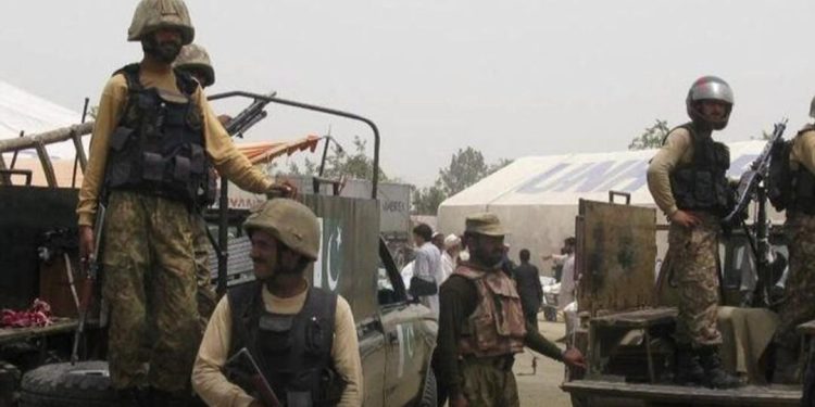 খাইবার পাখতুনখোয়ায় টিটিপির  ৩ পৃথক হামলায় কমপক্ষে ১৪ পাকিস্তানি সেনাসহ ১৭ জন নিহত 