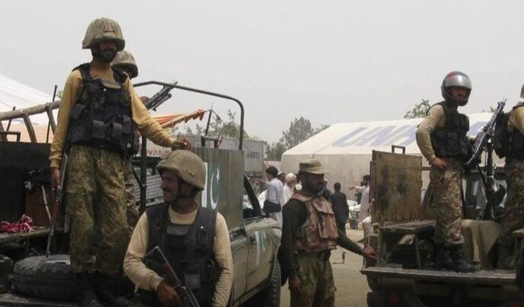 খাইবার পাখতুনখোয়ায় টিটিপির  ৩ পৃথক হামলায় কমপক্ষে ১৪ পাকিস্তানি সেনাসহ ১৭ জন নিহত 