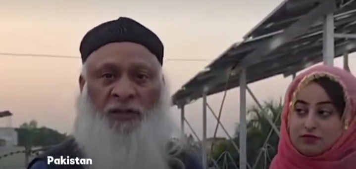 ২২ বছরের তরুণীকে বিয়ে করে ৭০ বছরের হাকিম বাবর বললেন : ‘আল্লাহর নির্দেশ ও নবীর সুন্নাত পূরণ করেছি’