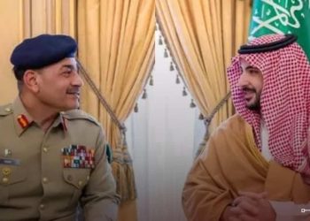 সংযুক্ত আরব আমিরাতের ঋণ পরিশোধের জন্য সৌদির যুবরাজের কাছে হাত পাতলেন পাকিস্তানের সেনাপ্রধান আসিম মুনির