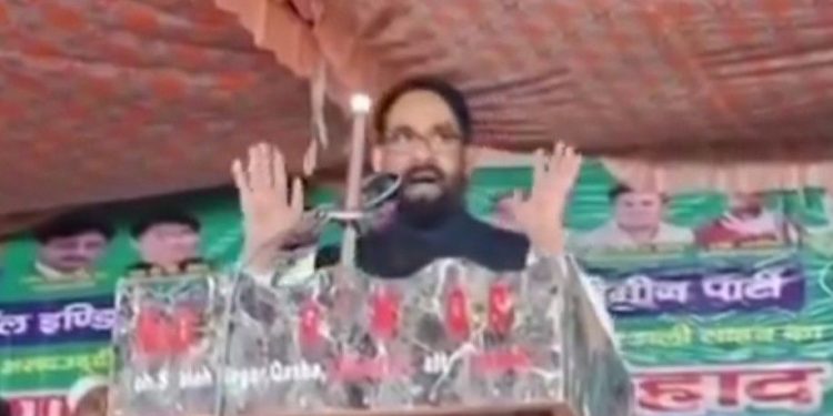 ‘হাম দো, হামারে দো ডজন’ : মুসলমানদের ২৪ টি করে সন্তান নেওয়ার পরামর্শ দিলেন   এআইএমআইএম নেতা শওকত আলী 