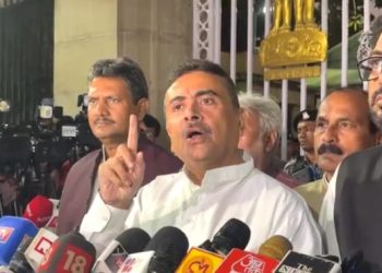 “দিল্লিতে নাটক করতে গেছেন মমতা ব্যানার্জি, আসল উদ্দেশ্য এসআইআর ভন্ডুল করে ২০২৪ সালের ভোটার তালিকায় ভোট করা” : বললেন শুভেন্দু অধিকারী 