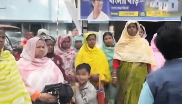 বিজেপির ফর্ম ৭ জমা দেওয়াকে কেন্দ্র করে হিলিতে শোড়গোল, তৃণমূল ও সিপিএমের এক সুর 