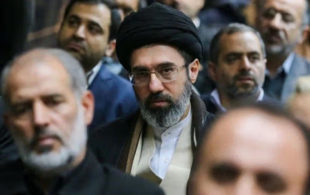 “আল্লাহর ইচ্ছায় মুসলিমদের মধ্যে  বিভাজন করো না” : আফগানিস্তান ও পাকিস্তানের উদ্দেশ্যে মোজতবা খোমিনির নামে একটি বার্তা প্রকাশ করা হল 