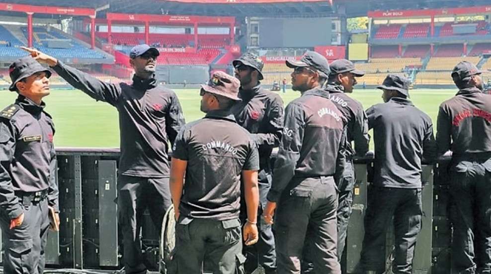 বেঙ্গালুরুর চিন্নাস্বামী স্টেডিয়ামে আইপিএল উদ্বোধনী ম্যাচের জন্য কড়া নিরাপত্তা, মুখোমুখি হবে আরসিবি ও এসআরএইচ 