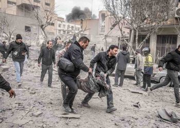 “আক্রমণ করব, সরে যান” : তেহেরানের সাধারণ মানুষকে সতর্ক করে দিল ইসরায়েল ; এদিকে ইরানে ব্যাপক খাদ্য সঙ্কট, ১০ কেজি চাল বিক্রি হচ্ছে ৬,২০০,০০০ তোমান দামে 