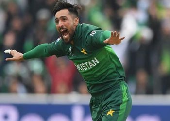 টি-টোয়েন্টি বিশ্বকাপে ভারতের পারফরম্যান্সের সমালোচনা করে  ট্রোলড হলেন পাকিস্তানের প্রাক্তন খেলোয়াড় মহম্মদ আমির 