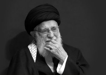 আলি খোমেনি : মাদ্রাসার ছাত্র থেকে নৃশংস স্বৈরশাসক হয়ে ওঠার কাহিনী 