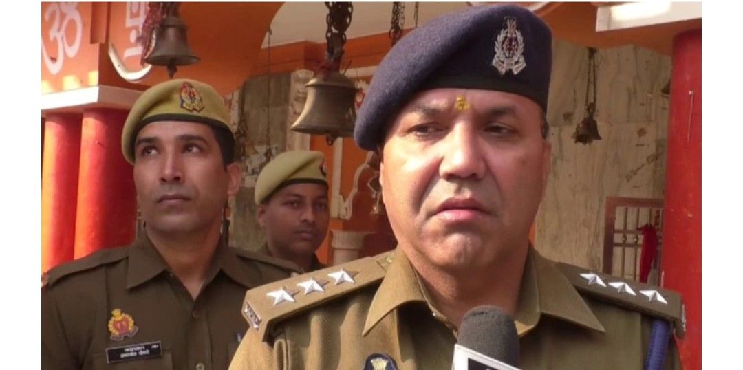 “ইরানকে সমর্থন জানাতে চাইলে সেখানে চলে যান,এদেশে অশান্তি পাকাবেন না” : মধ্যপ্রাচ্যের সংঘাতের কারণে শান্তি বিঘ্নিতকারীদের সতর্ক করে দিলেন সম্ভল সার্কেল অফিসার কুলদীপ কুমার ; “আপনারা নেপালে যান” : বললেন মিম নেতা 