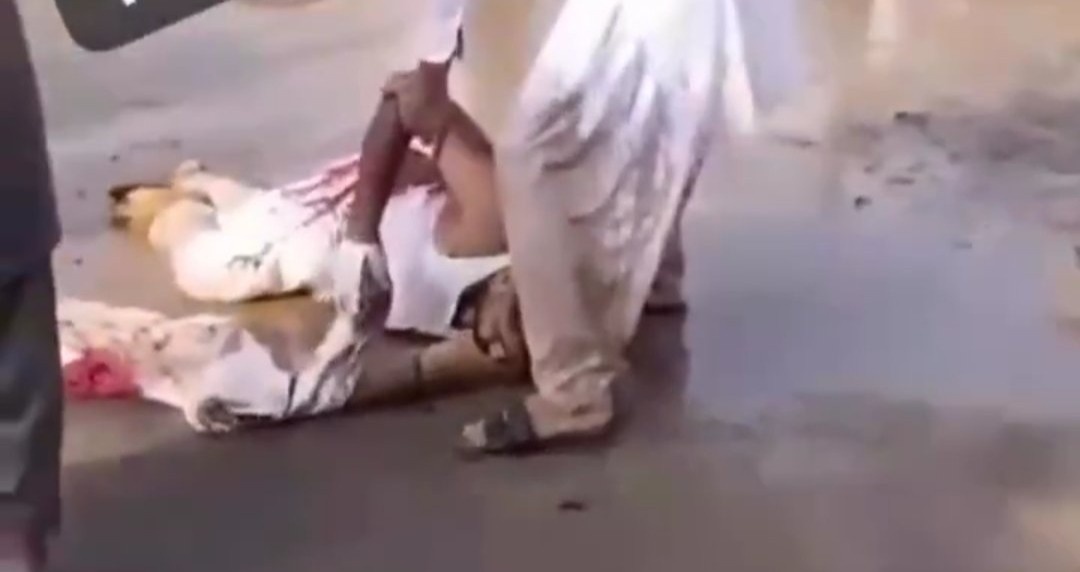 ঈদের নামাজ পড়ে বেরিয়ে আসতেই অজ্ঞাত বন্দুকধারীর গুলিতে খতম লস্কর-ই-তৈবার কমান্ডার বিলাল আরিফ সালাফি 