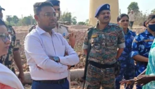 ঋণের ফাঁদে ফেলে ৩০ বছর ধরে  ‘বন্ডেড লেবার’ হিসাবে ইঁটভাটায় কাজ করানো হচ্ছিল নারী-পুরুষ ও শিশুদের ; গয়ার ফতেহপুরে মধ্যযুগীয় বর্বরতার উন্মোচন 