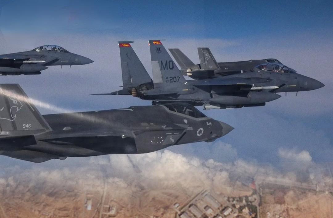 আগামী কালকের মধ্যে ইরানের সমস্ত গুরুত্বপূর্ণ সামরিক ঘাঁটি ধ্বংস করার কথা ঘোষণা করল ইসরায়েলি সামরিক বাহিনী