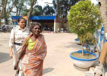 ভাতারে পুত্রবধূর উপর অ্যাসিড হামলার ঘটনায় গ্রেপ্তার শাশুড়ি