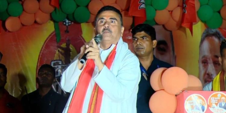 “এবারেও যদি সরকার করতে না পারেন তাহলে আপনাদের অবস্থাও হরগোবিন্দ দাস, চন্দন দাস এর মত হবে” : হাওড়ার শ্যামপুরবাসীকে সতর্ক করে দিলেন শুভেন্দু অধিকারী 