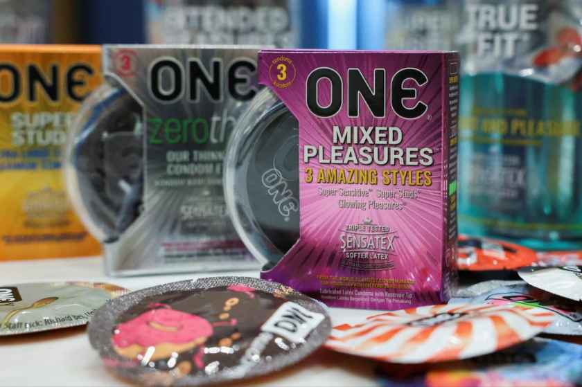 যুদ্ধের কারণে কনডমের দাম বাড়াচ্ছে বিশ্বের সবচেয়ে বড় প্রস্তুতকারক কোম্পানি কারেক্স