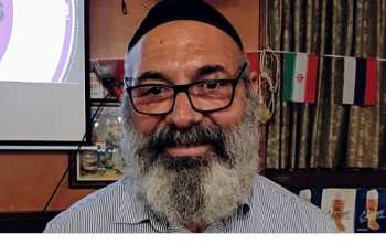 “আব্রাহাম সিনাই” : সন্ত্রাসী গোষ্ঠী হিজবুল্লাহর কমান্ডার থেকে একজন ইহুদি ধর্মগুরু হয়ে ওঠার গল্প যা সিনেমাকেও হার মানাবে