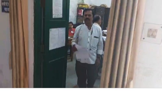 পূর্বস্থলী উত্তরের তৃণমূল প্রার্থীর বিরুদ্ধে সরকারি বেতনভুক কর্মীকে নির্বাচনী এজেন্ট করার অভিযোগ তুললো বিজেপি  