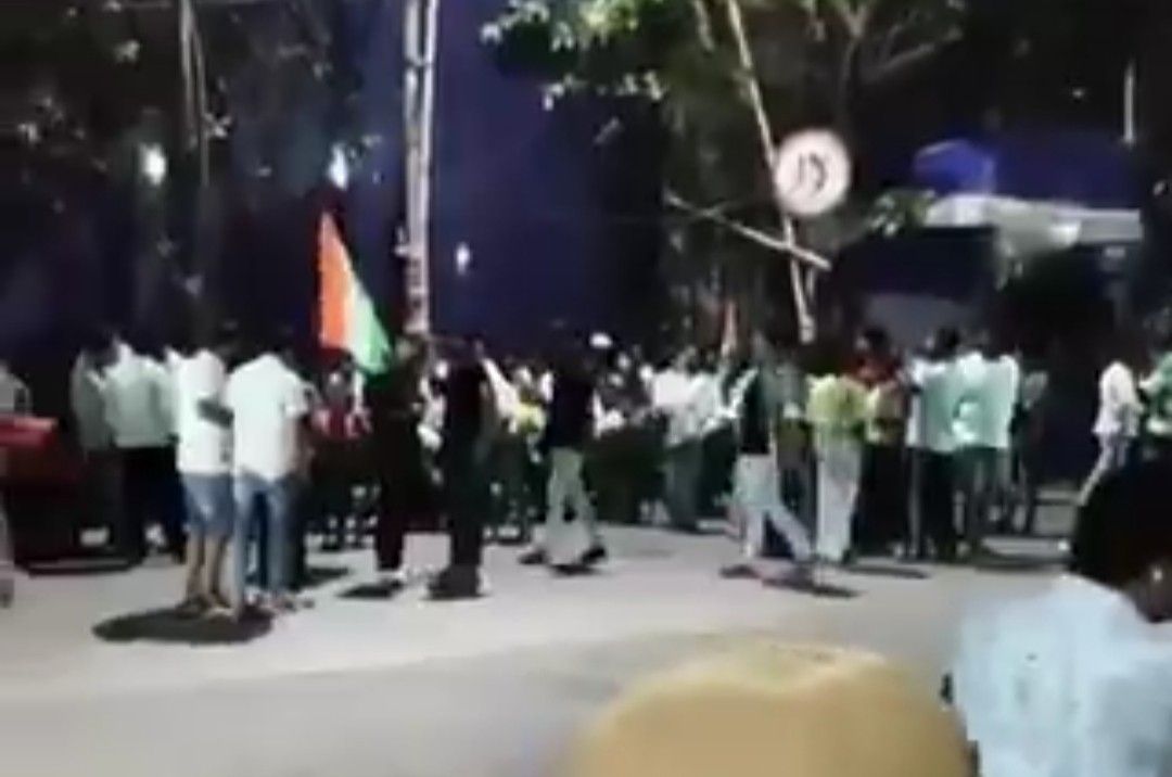 রাজ্যের মুখ্য নির্বাচনী কর্মকর্তার কার্যালয়ের সামনে বিক্ষোভের ঘটনায় তৃণমূলের ২ কাউন্সিলর সহ একাধিক ব্যক্তির বিরুদ্ধে এফআইআর 