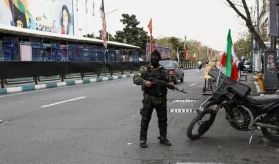 ইসরায়েলকে তথ্য আদান-প্রদানের অভিযোগে ৪৯ জনকে গ্রেপ্তার করেছে ইরান 