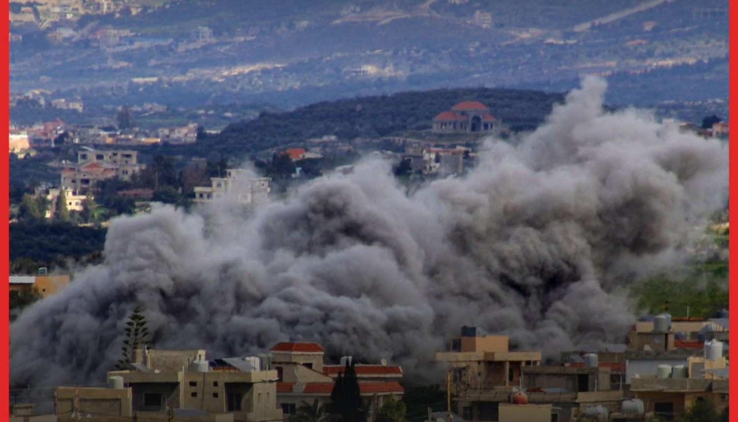 লেবাননের ওপর হামলার প্রতিশোধ : ইসরায়েলের ওপর হিজবুল্লাহর রকেট হামলা, মধ্যপ্রাচ্যের সংঘাত আরও বাড়ার আশঙ্কা