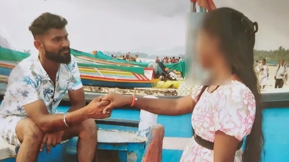 কর্ণাটকের কোপ্পালে বিয়ের দু’মাসের মাথায় নিখোঁজ হিন্দু বধূকে বিবাহিত মুসলিম প্রেমিকের কাছ থেকে উদ্ধার করেছে পুলিশ , শোকে মারা গেছে শ্বশুর 