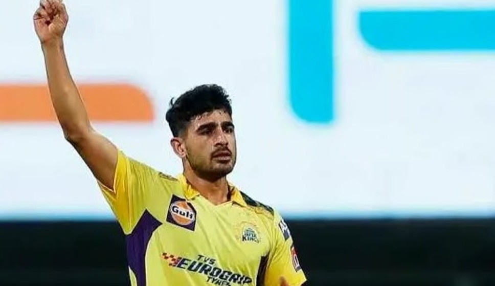 মায়ের মৃত্যুর খবর পেতেই শিবির ছাড়লেন চেন্নাই সুপার কিংসের বাঁহাতি পেসার মুকেশ চৌধুরী 