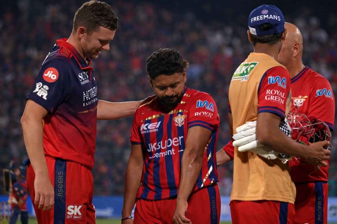 আরসিবি-র বিরুদ্ধে ম্যাচে গুরুতর চোট পেলেন ঋষভ পন্থ 