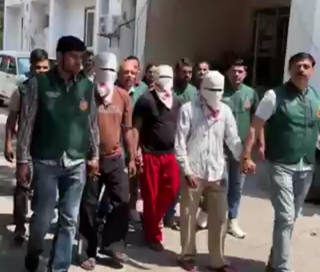 পাকিস্তানের গোয়েন্দা সংস্থা আইএসআই পরিচালিত আন্তঃরাষ্ট্রীয় গুপ্তচরবৃত্তি-অস্ত্র-সন্ত্রাস মডিউল ভেঙে দিয়েছে দিল্লি পুলিশের স্পেশাল সেল 