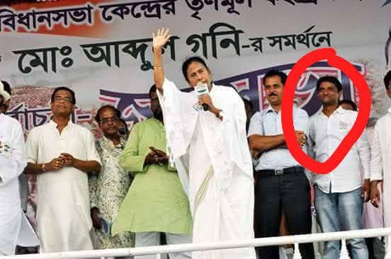 মোথাবাড়ির ঘটনার দায় বিজেপির ঘাড়ে চাপালেন মমতা, পালটা মমতার মঞ্চে উপস্থিত মূল অভিযুক্ত মোফাক্কেরুল ইসলামের ছবি পোস্ট করে শুভেন্দু বললেন : “মূল চক্রান্তকারী মমতা ব্যানার্জি