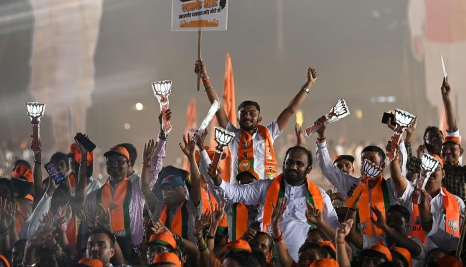 বুথ ফেরত সমীক্ষায় বাংলায় ক্ষমতা পরিবর্তনের ইঙ্গিত ;  ৪টি রাজ্যের নিয়ন্ত্রণ বিজেপির হাতে 