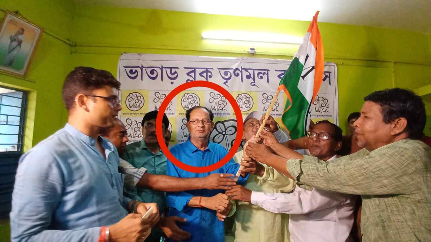 ভোটের মুখেই তৃণমূলে যোগ দিলেন ভাতারের প্রভাবশালী সিপিএম নেতা 