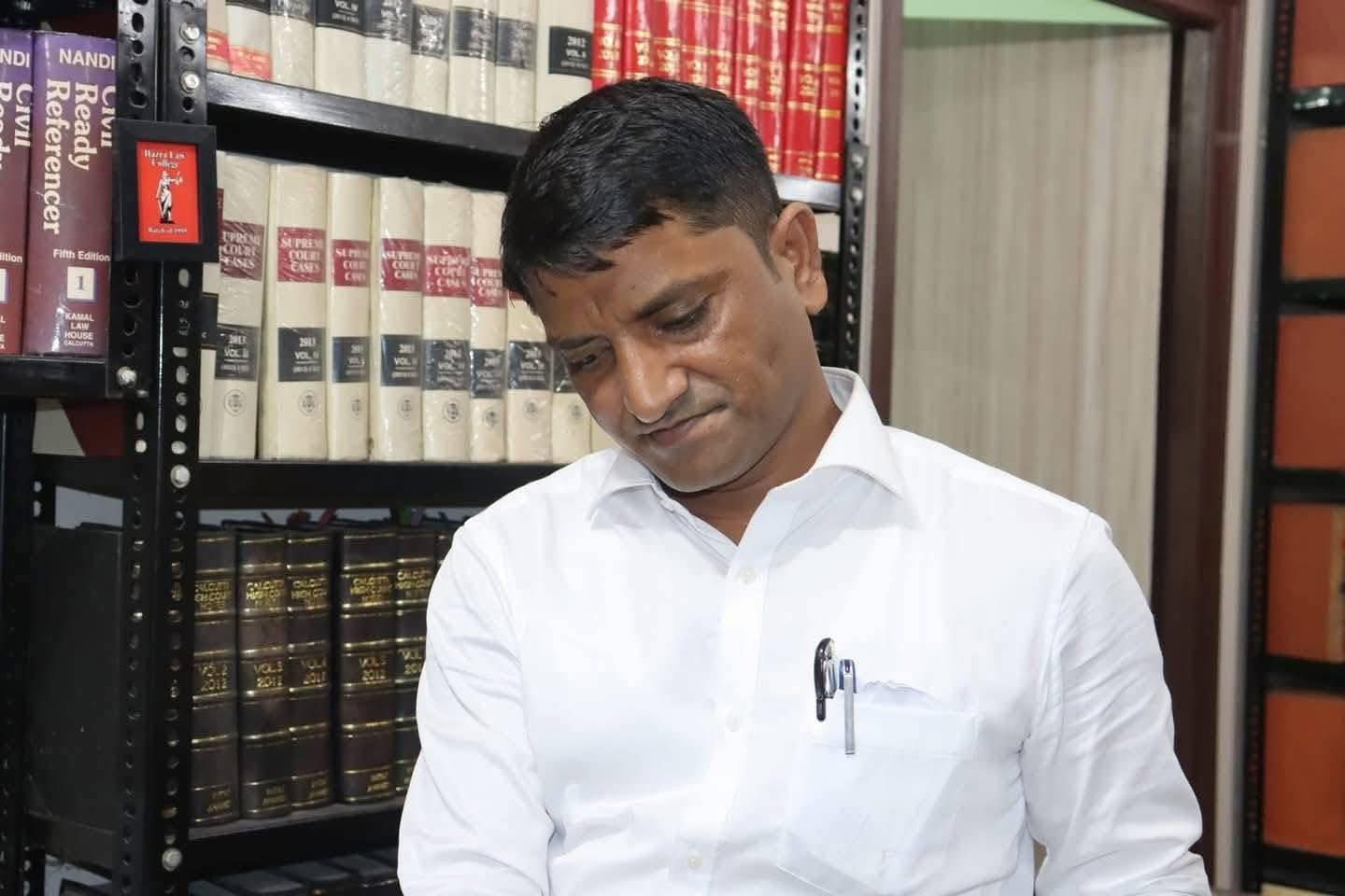 কালিয়াচক কান্ডের মূল উসকানিদাতা আইনজীবী মোফাক্কেরুল ইসলাম গ্রেপ্তার 