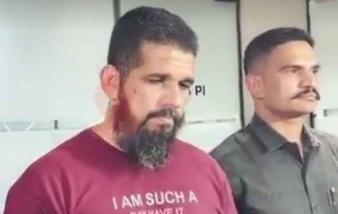 গুজরাটের সুরাটে “জিম জিহাদ” : এক বিবাহিত হিন্দু মহিলাকে লাভ জিহাদের ফাঁদে ফেলে স্বামীকে ৫ লক্ষ টাকা মুক্তিপণের চাপ দিয়ে ব্ল্যাকমেল, গ্রেপ্তার প্রশিক্ষক শাব্বির আজগর  