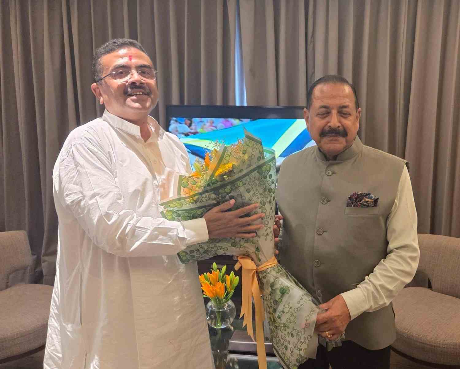 পয়লা জুন শুভেন্দু সরকারের মন্ত্রিসভার প্রথম সম্প্রসারণে ৩৫ জন নতুন মন্ত্রী শপথ নিতে চলেছেন