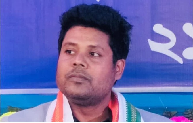 ভোটের দিন অশান্তি পাকানোর অভিযোগে গ্রেপ্তার নওদা তৃণমূল ব্লক সভাপতি শফিউজ্জামান শেখ ; গ্রেপ্তারির ভয়ে পাশে নেই দলীয় নেতাকর্মীরা ; হুমায়ুনের দল বলছে : “পাপের ঘড়া পূর্ণ হয়ে গেছে” 