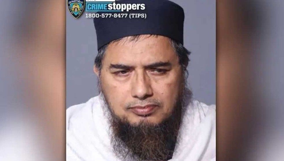 নিউ ইয়র্কের মসজিদে ১০ বছরের দুই শিশুকে যৌননিগ্রহ করে গ্রেপ্তার বাংলাদেশি ইমাম ৬৫ বছরের তাজুল ইসলাম
