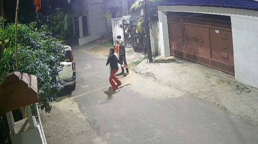 রাঁচিতে আরএসএস কার্যালয়ে ‘পেট্রোল বোমা’ হামলায় পাকিস্তানি সন্ত্রাসী গোষ্ঠীর যোগ, গ্রেপ্তার ৩, হেফাজত থেকে পালাতে গিয়ে পুলিশের গুলিতে জখম এক সন্ত্রাসী 