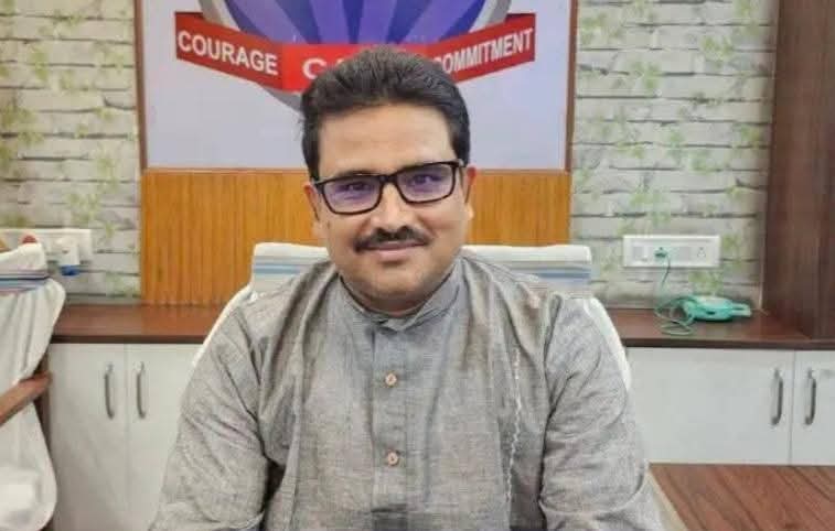 কয়লা পাচার মামলায় গ্রেপ্তার আসানসোলের পুলিশ অফিসার মনোরঞ্জন মণ্ডল